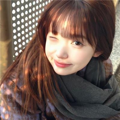 红色尾翼
